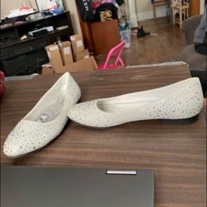 Jeweled flats